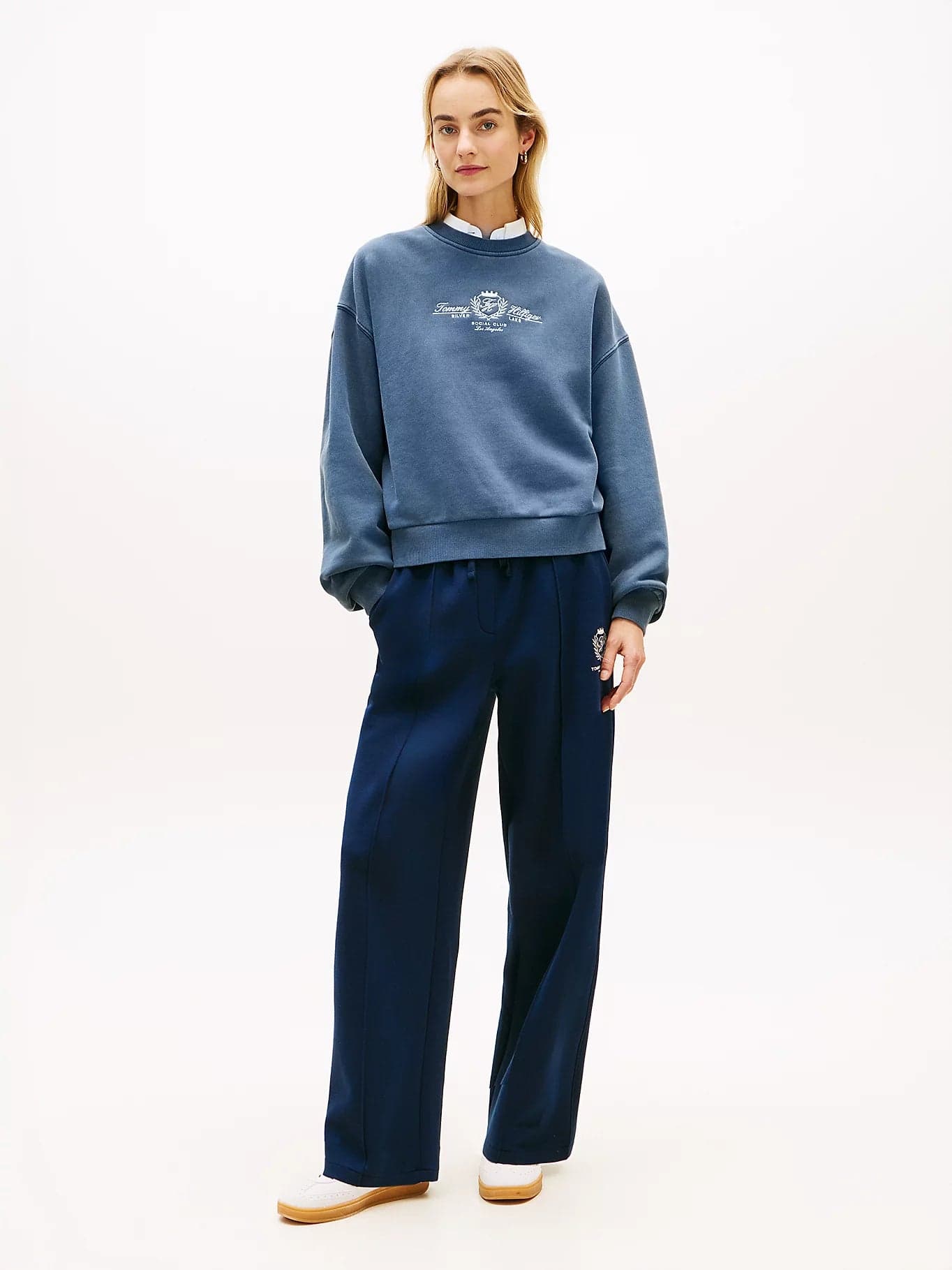 Felpa donna Tommy Hilfiger relaxed fit in cotone con stemma ricamato – WW0WW48733C1G - 3