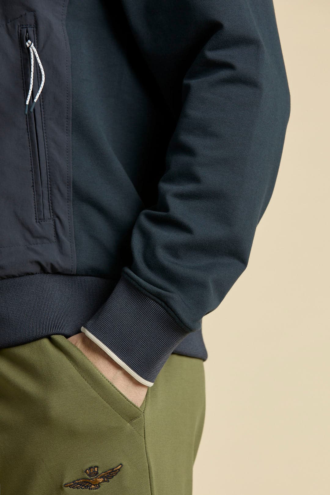Giubbino Uomo Aeronautica Militare blu navy con cappuccio removibile full zip - 5