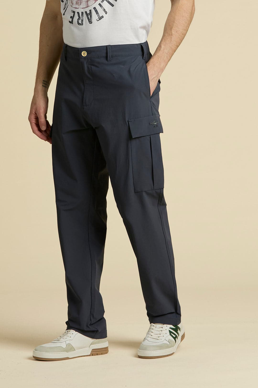 Pantalone Uomo Cargo Aeronautica Militare blu navy tessuto tecnico stretch - 2