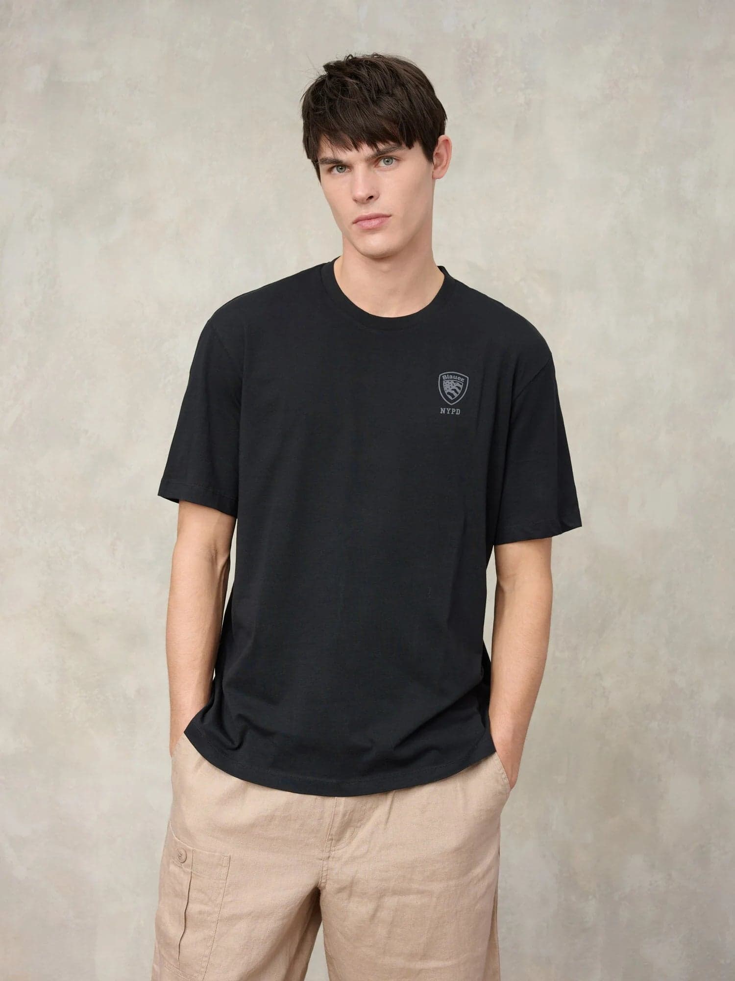 T-shirt Uomo Blauer Eutaw 26SBLUH02302 con logo scudo – Nero - 5