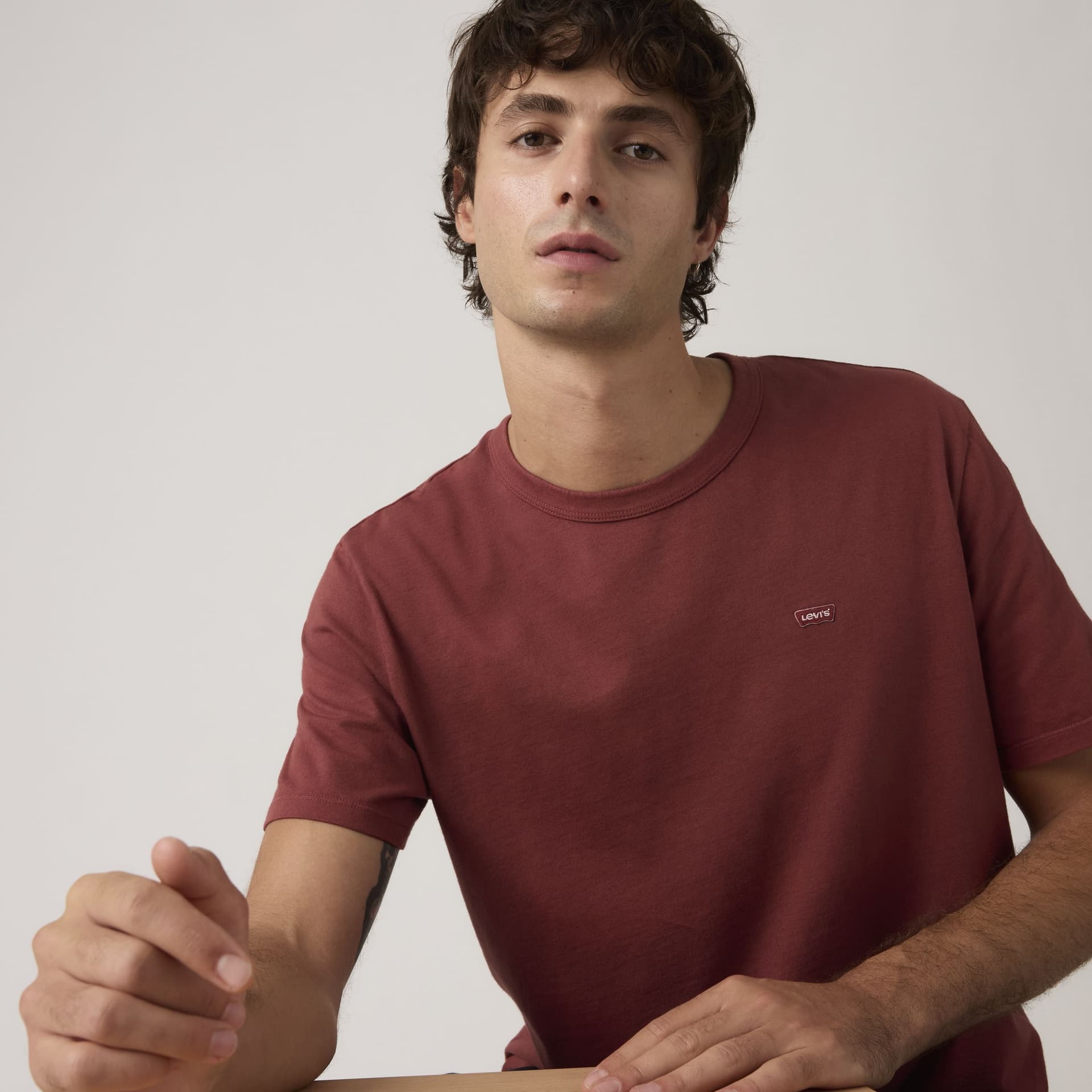 T-shirt uomo Levi's Original girocollo in cotone rosso garment dyed - 3