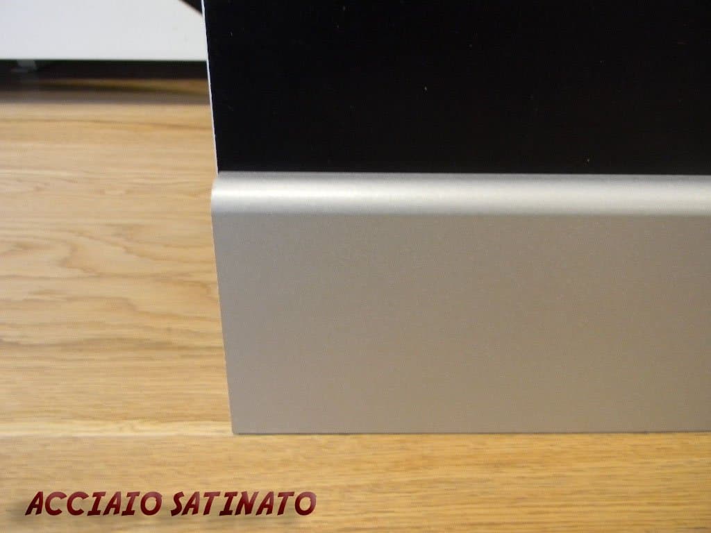 24 metri lineari di Battiscopa passacavo 1,5x8x240cm in MD Zoccolino - 11