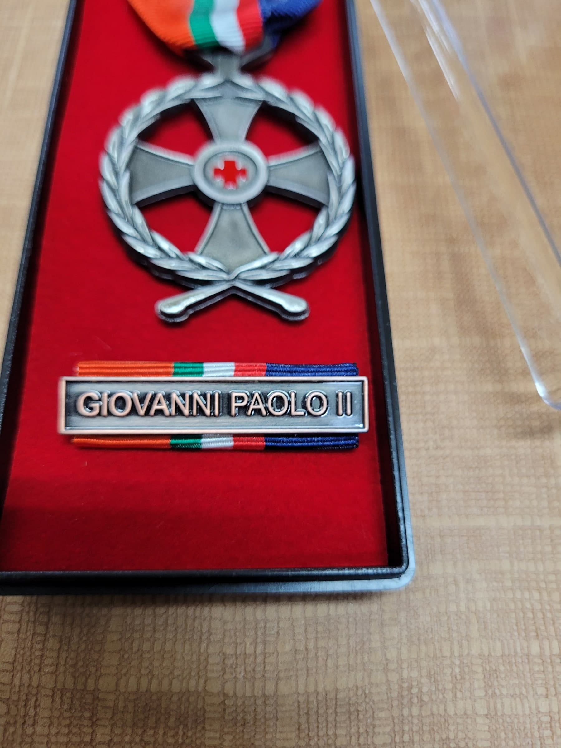 Medaglia Commemorativa Croce Rossa ABRUZZO UMBRIA MARCHE UCRAINA PAPA ecc - 6