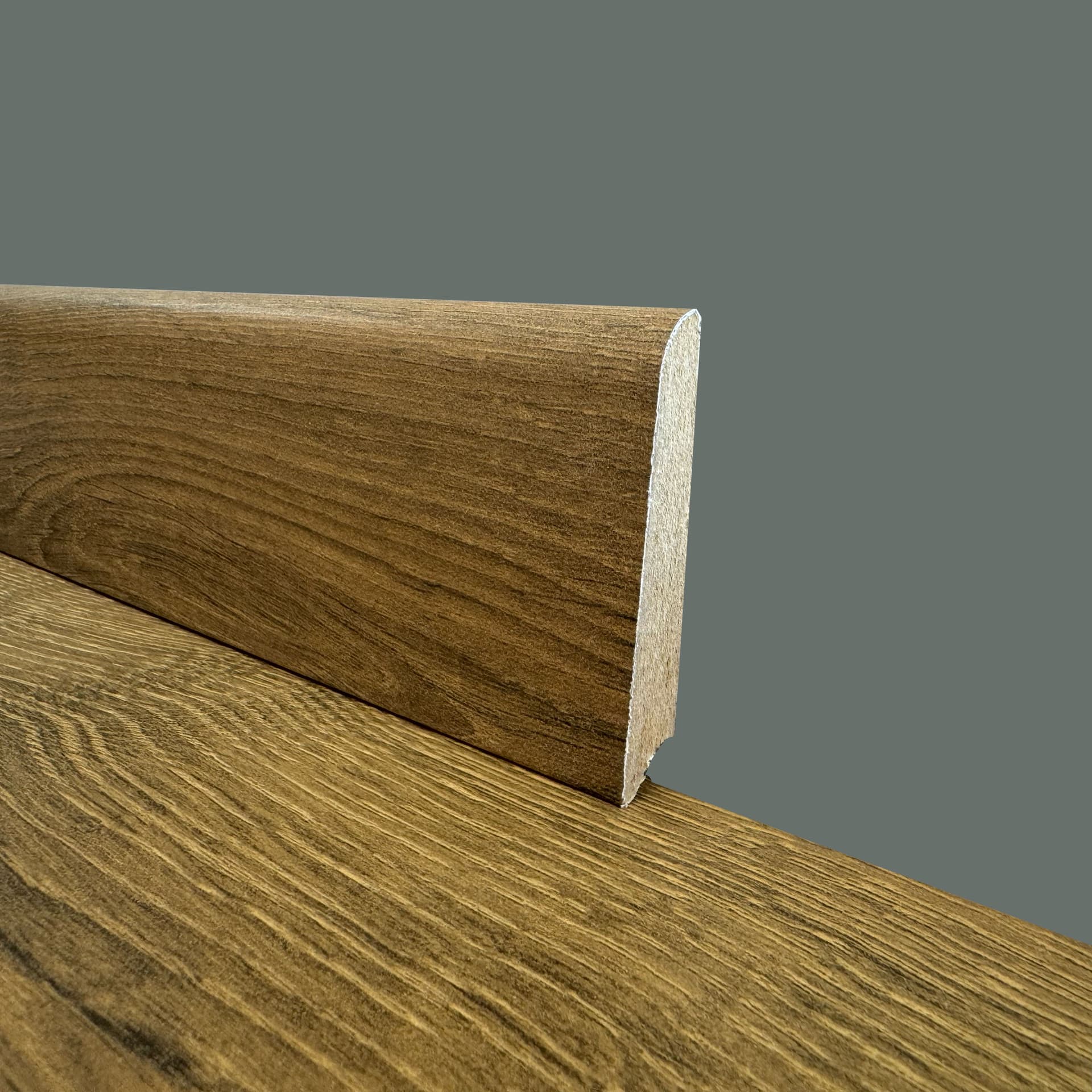 €2,99ml - BATTISCOPA in FIBRA DI LEGNO coordinato GAMMA LAMINATI 70x15 inclinato vari decori (prezzo al metro) - 21