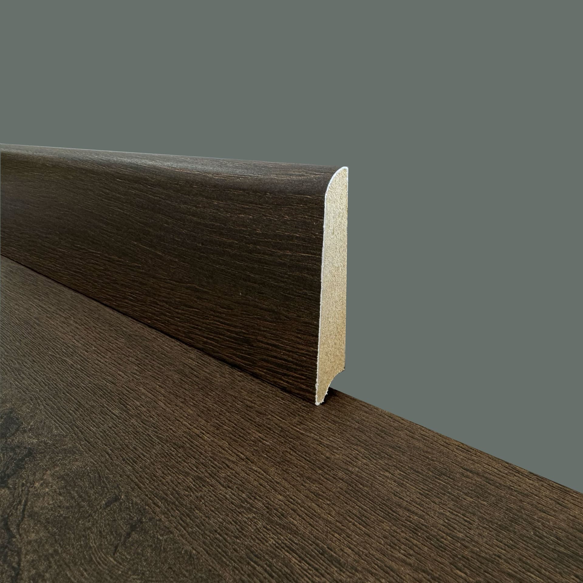 €2,99ml - BATTISCOPA in FIBRA DI LEGNO coordinato GAMMA LAMINATI 70x15 inclinato vari decori (prezzo al metro) - 22
