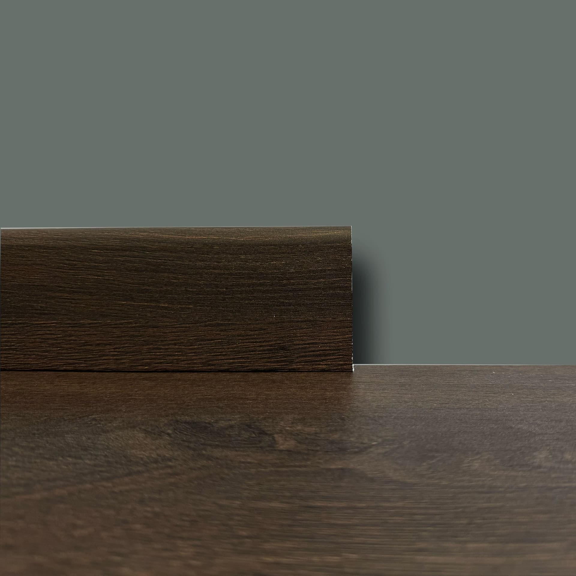 €2,99ml - BATTISCOPA in FIBRA DI LEGNO coordinato GAMMA LAMINATI 70x15 inclinato vari decori (prezzo al metro) - 12