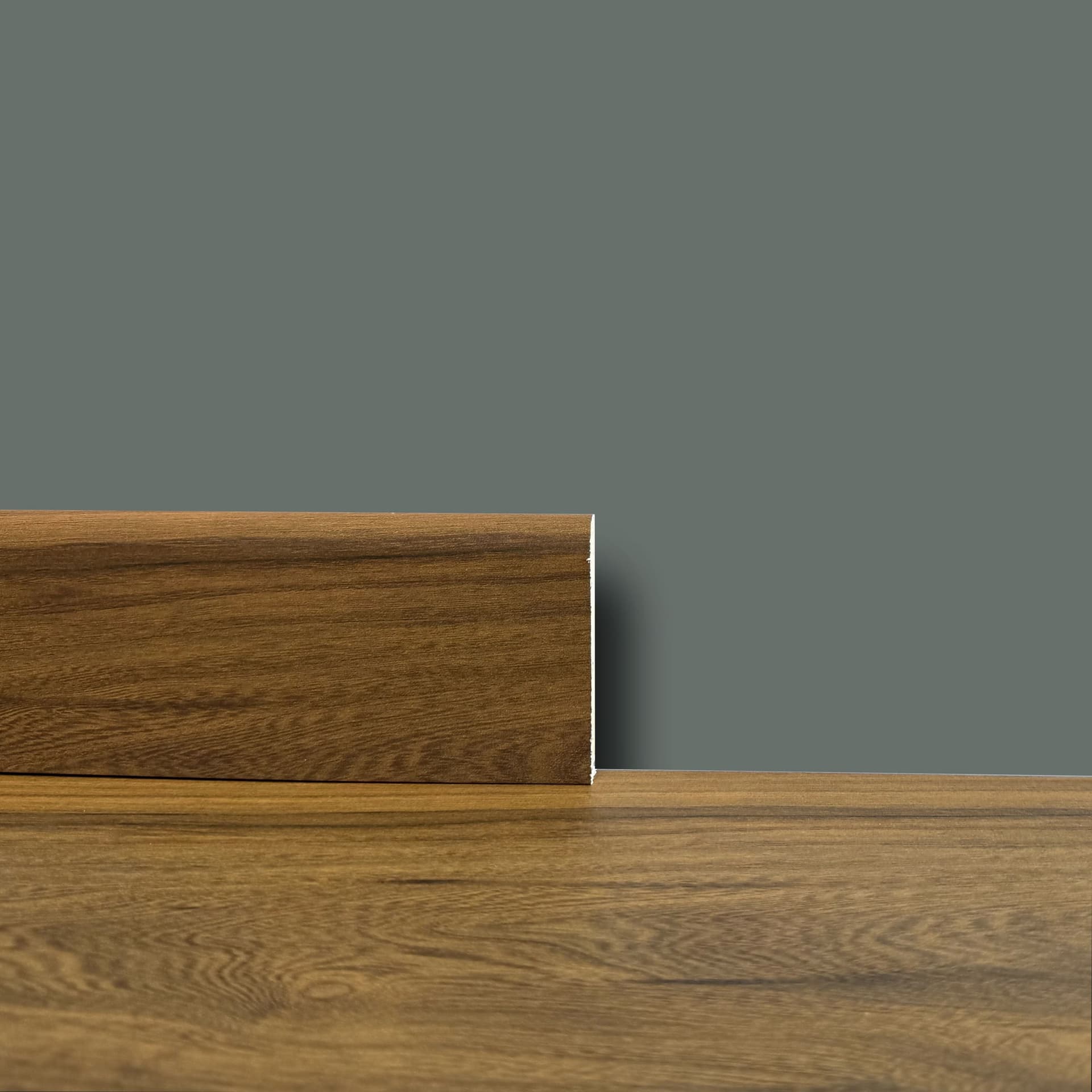 €2,99ml - BATTISCOPA in FIBRA DI LEGNO coordinato GAMMA LAMINATI 70x15 inclinato vari decori (prezzo al metro) - 4