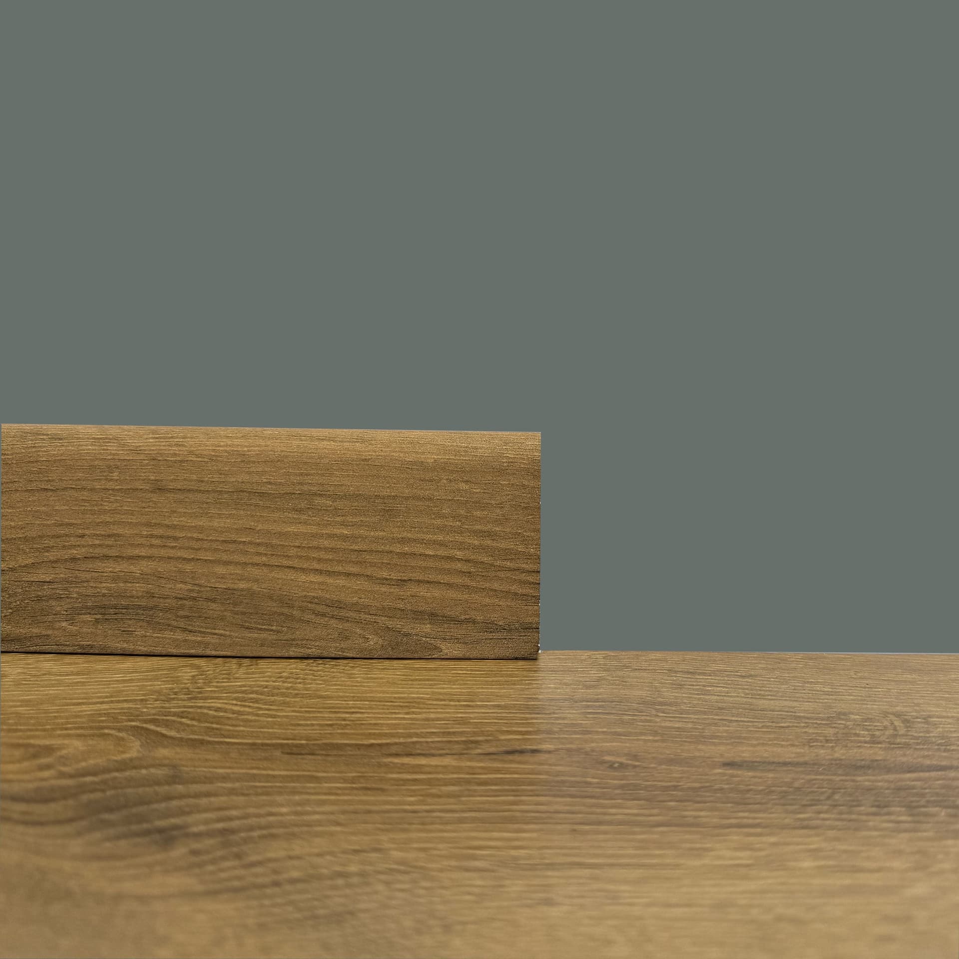 €2,99ml - BATTISCOPA in FIBRA DI LEGNO coordinato GAMMA LAMINATI 70x15 inclinato vari decori (prezzo al metro) - 6