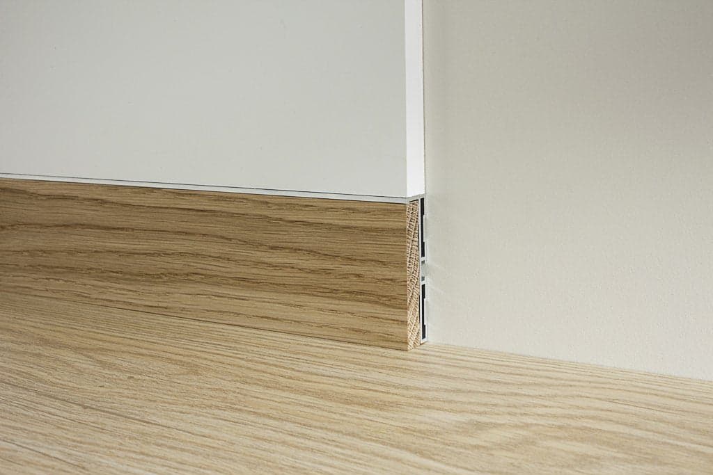 Battiscopa filo muro profilpas in rovere con sottostruttura alluminio - 2