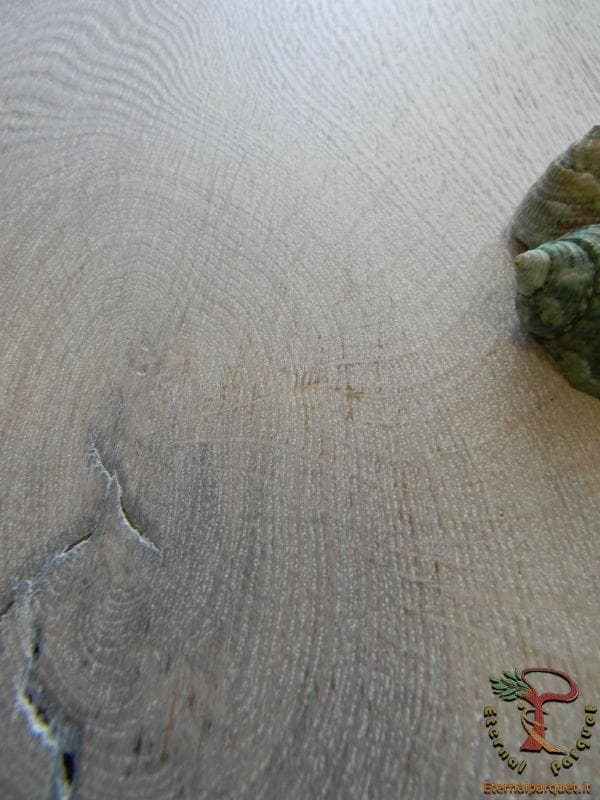 Parquet MAXILISTONE prefinito KAHRS FOUNDERS COLLECTION mod. "OLOF" 15x187x2420 spazzolato,raschiato a mano, bisellato, Bianco acceso, olio naturale (incastro 5s flottante o incoll.) - 11