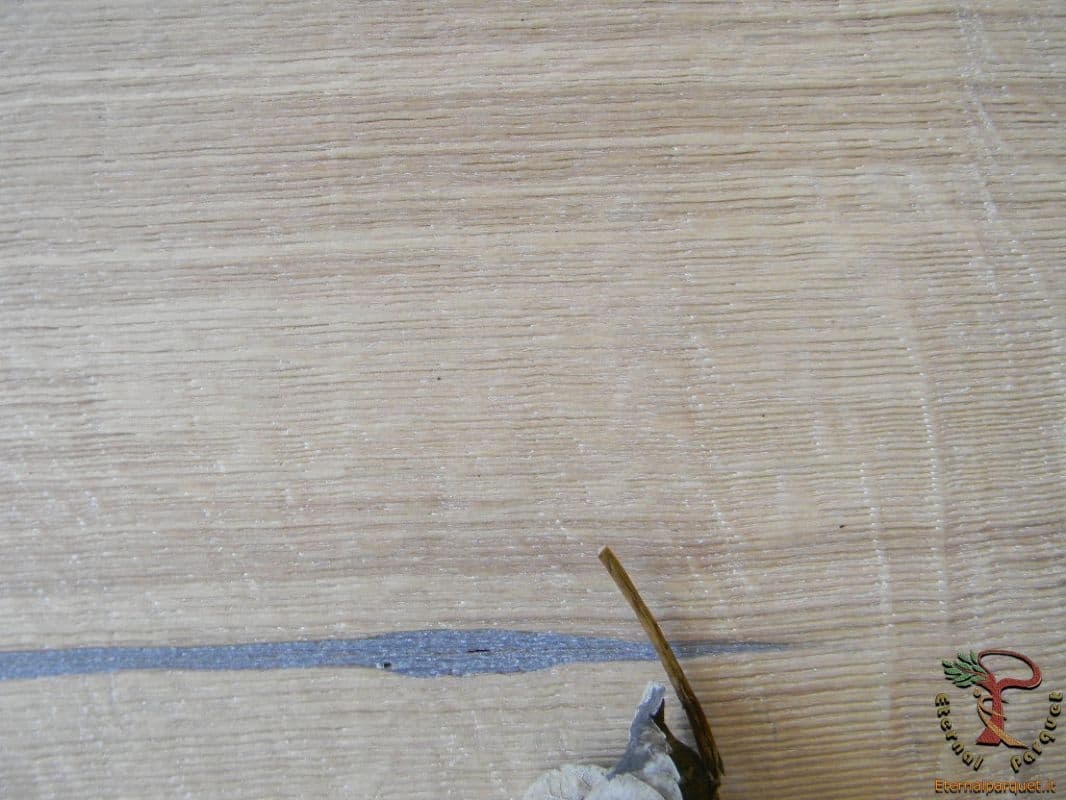 Parquet MAXILISTONE prefinito KAHRS FOUNDERS COLLECTION mod. "GUSTAF" 15x187x2420 spazzolato,raschiato a mano, bisellato, Bianco antico olio naturale (incastro 5s flottante o incoll.) - 3
