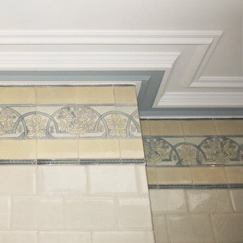 ML 16 di Cornice SOFFITTO/PARETE in DUROPOLIMERO (C305) 200X4,5X15 - 3