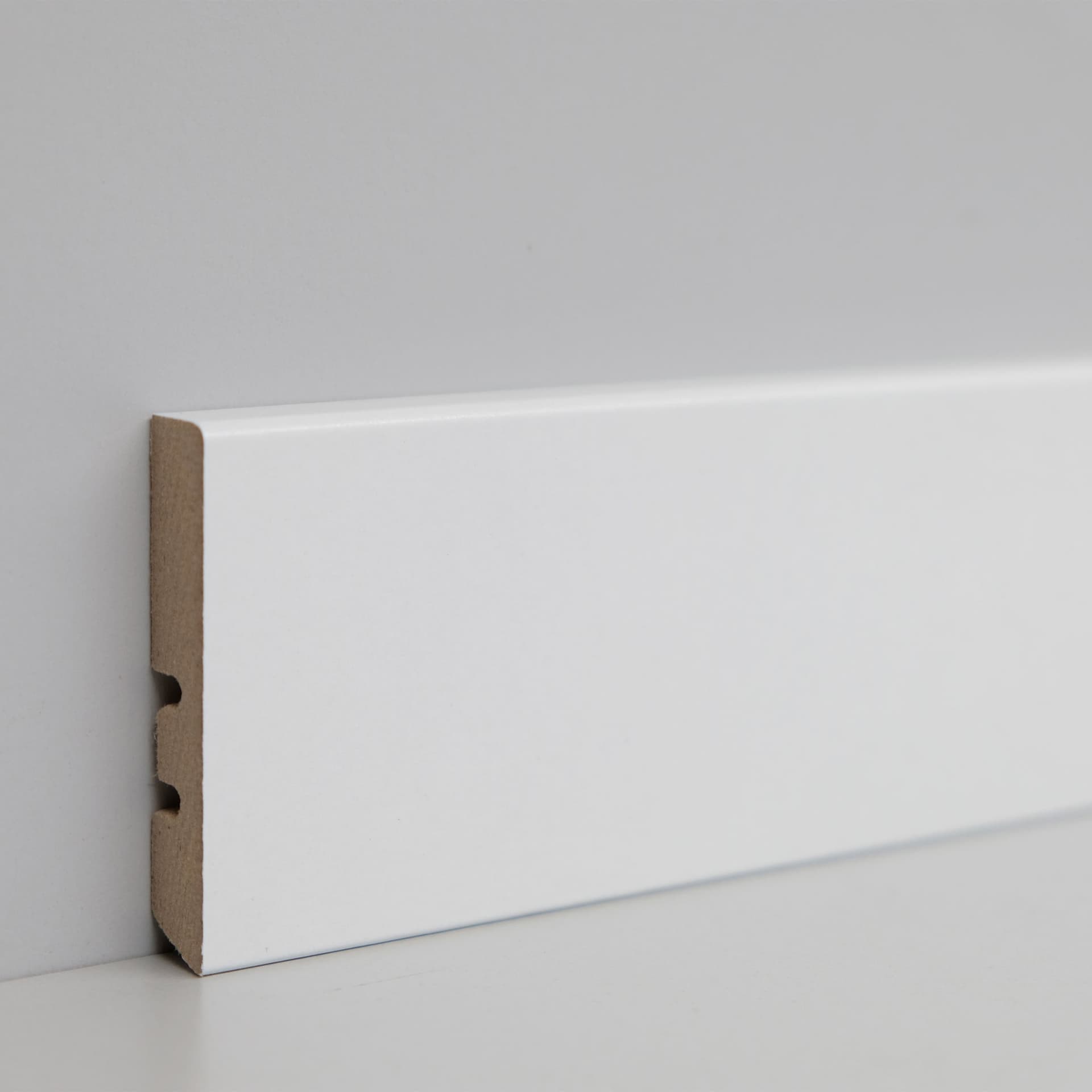 BATTISCOPA ZOCCOLINO SQUADRATO BASSO in FIBRA DI LEGNO COMPATTA 10X56 BIANCO (PREZZO AL METRO LINEARE) - 2