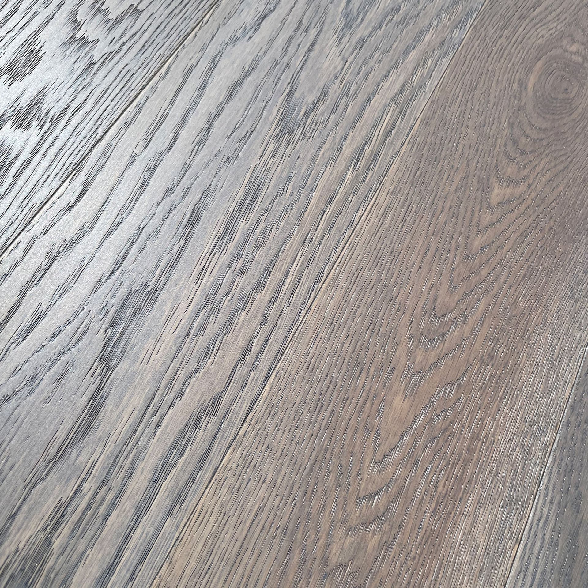 Pavimento in legno di rovere prefinito verniciato spazz. 10x125x900 linea PLANET mod. SWAMP - 2
