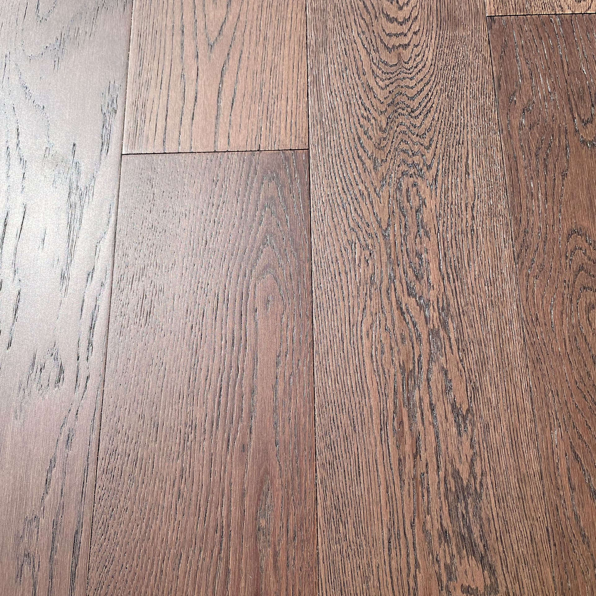 Pavimento in legno di rovere prefinito verniciato spazz. 10x125x900 linea PLANET mod. CAVES - 7
