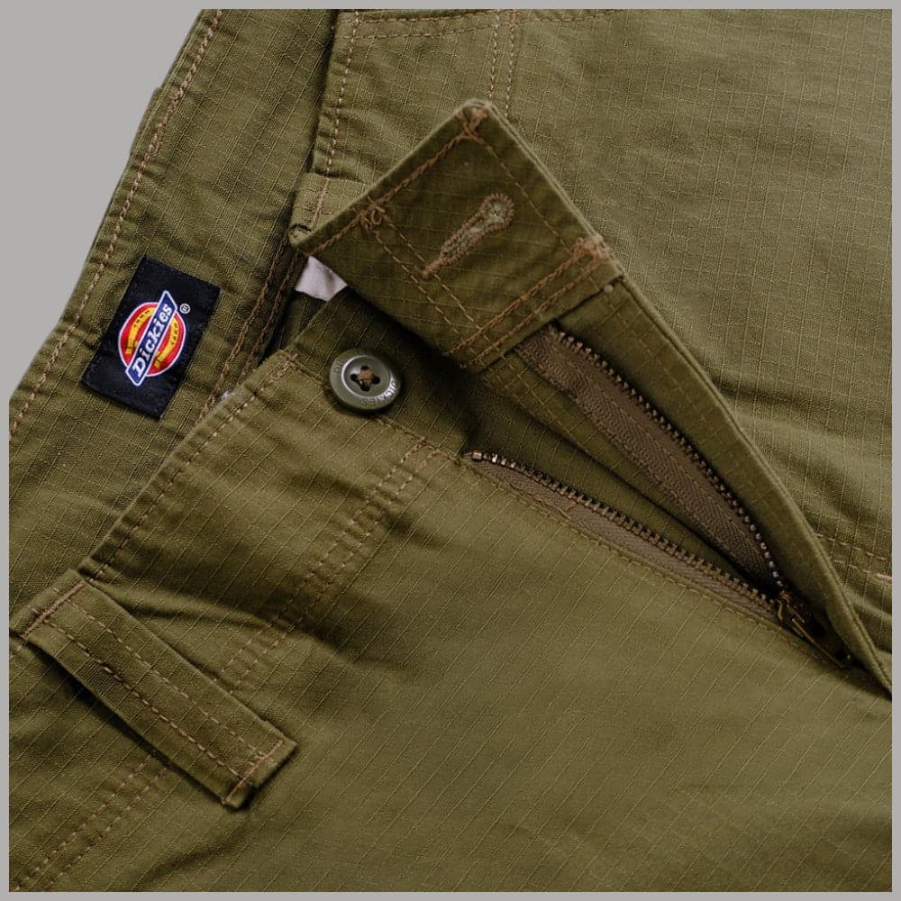 Bermuda Cargo Dickies Eagle Bend - Comfort e Resistenza in Cotone - 13