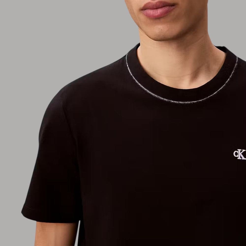 T-shirt Calvin Klein Regular Fit con Logo Ricamato e Dettagli - 7