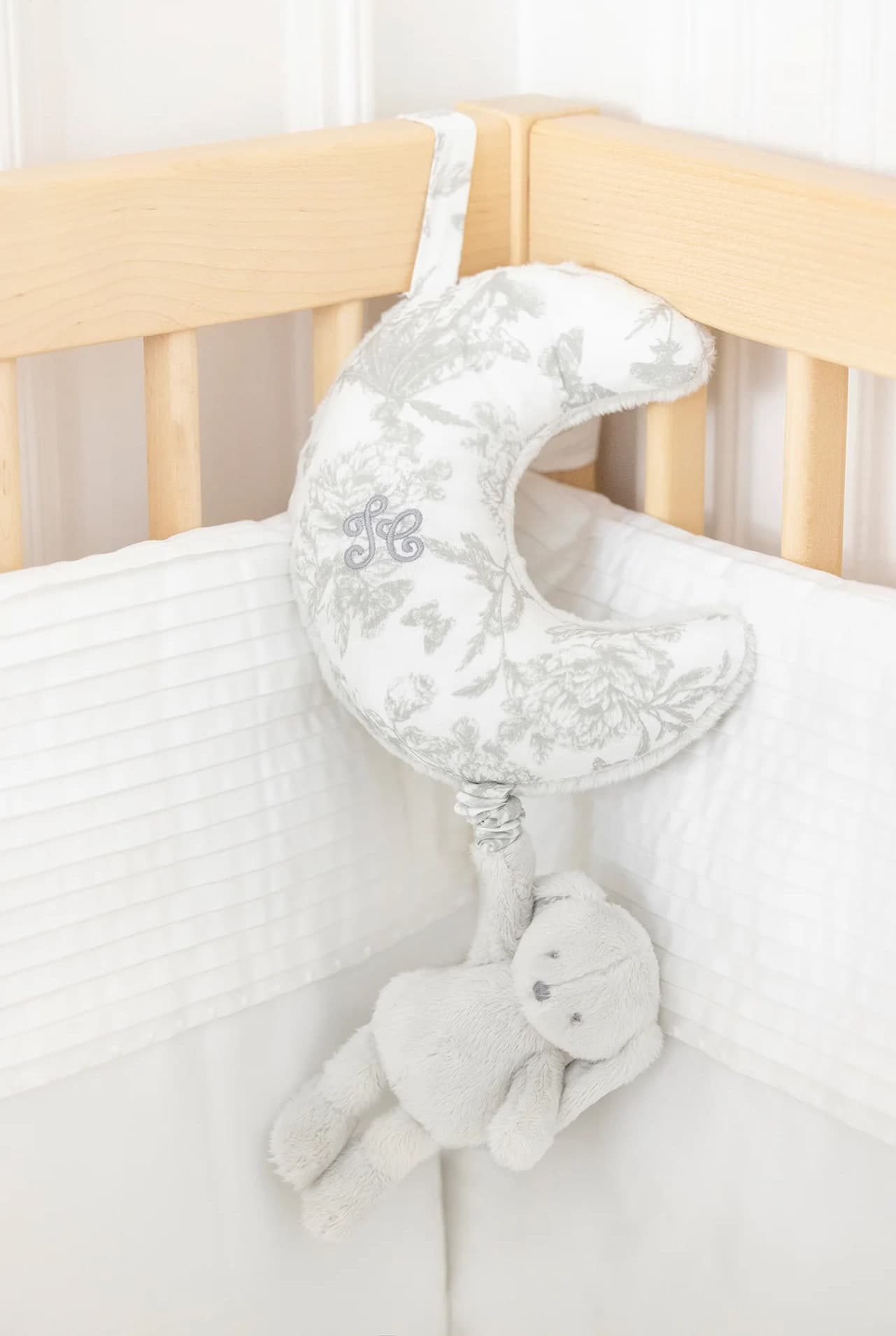 Coniglietto Musicale Tartine et Chocolat Toile de Jouy – Grigio