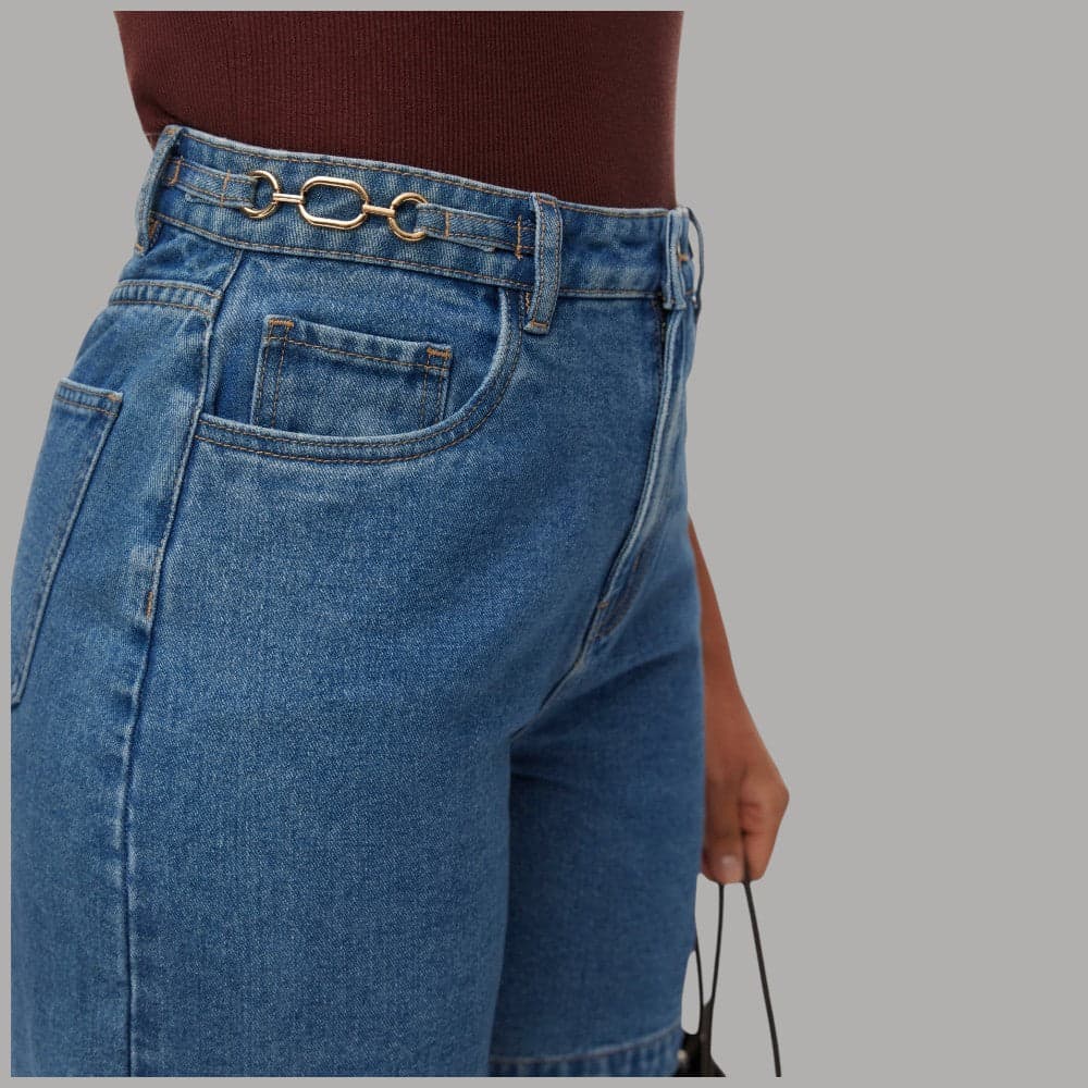 Vero Moda Bermuda Jeans Vita Alta con Catena Decorativa - 4