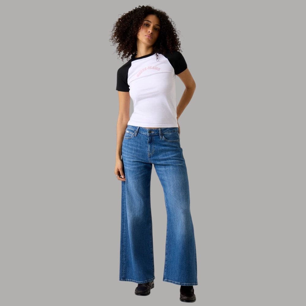 T-shirt Guess GJ Donna Slim in Cotone con Logo Stampato - 3