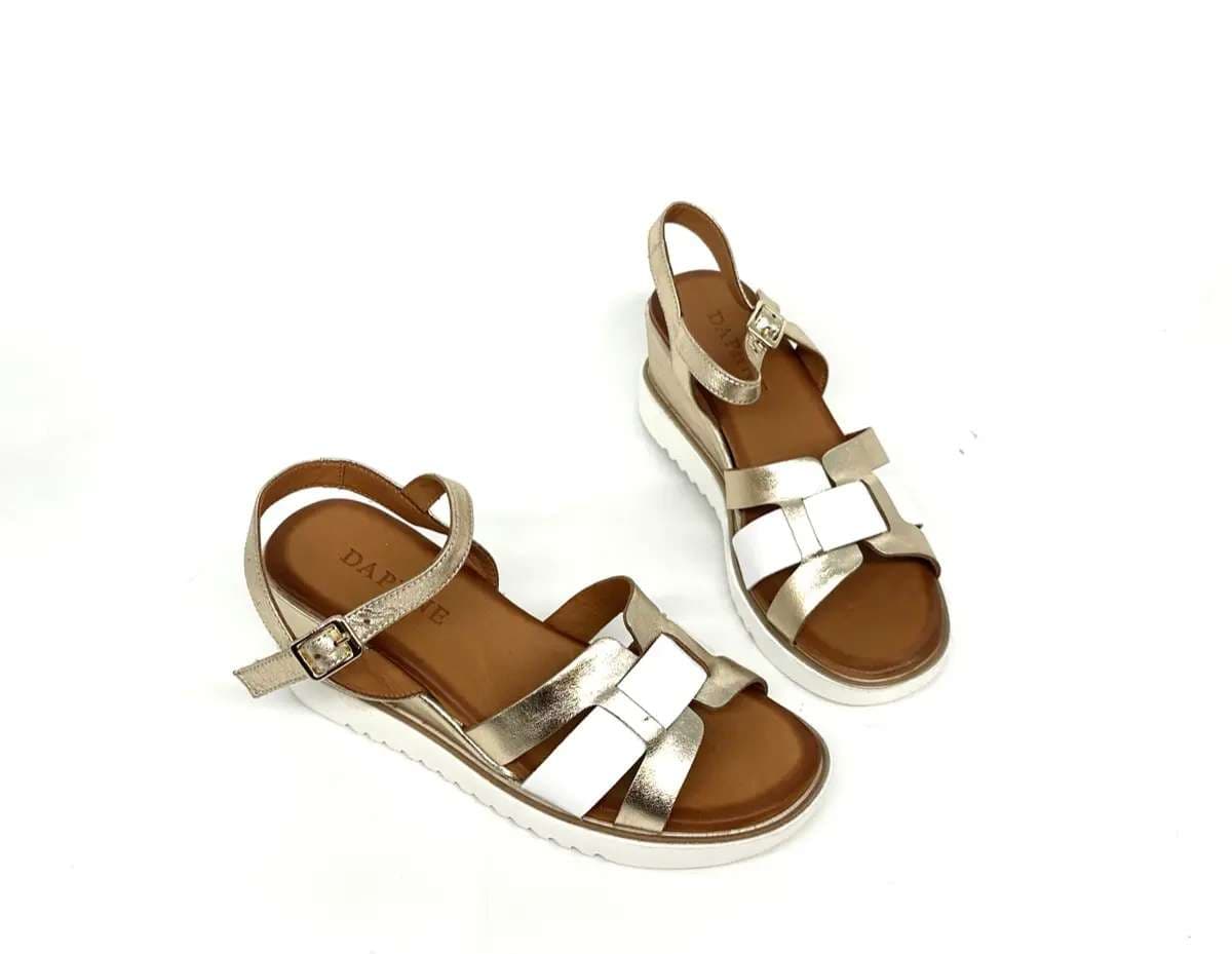 Sandali donna Daphne in pelle platino con zeppa leggera e cinturino regolabile - 3