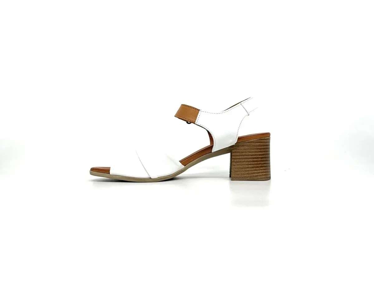 Sandali donna Daphne in pelle bicolore cuoio e bianco con tacco medio - 5