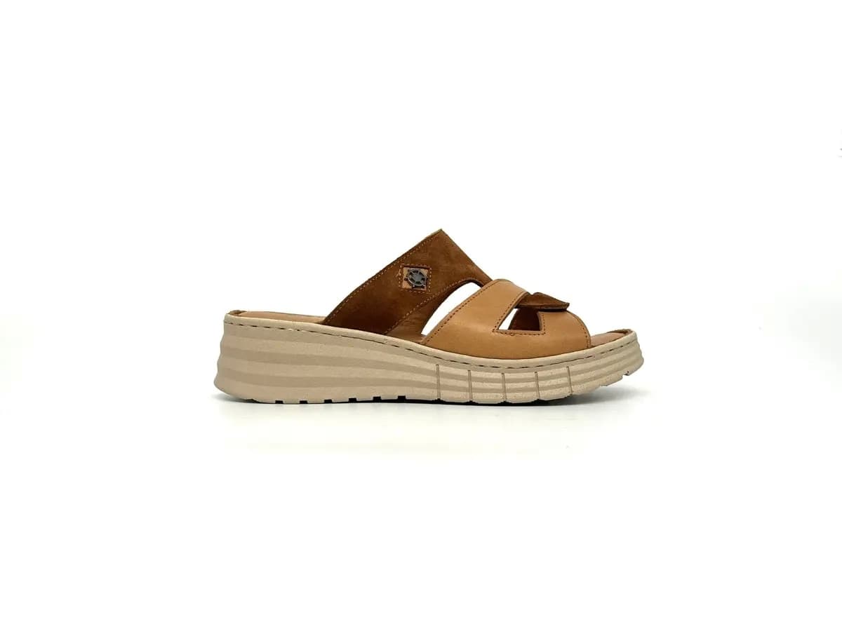 Ciabatte donna Daphne in pelle cuoio e beige con zeppa e sottopiede soffice - 4
