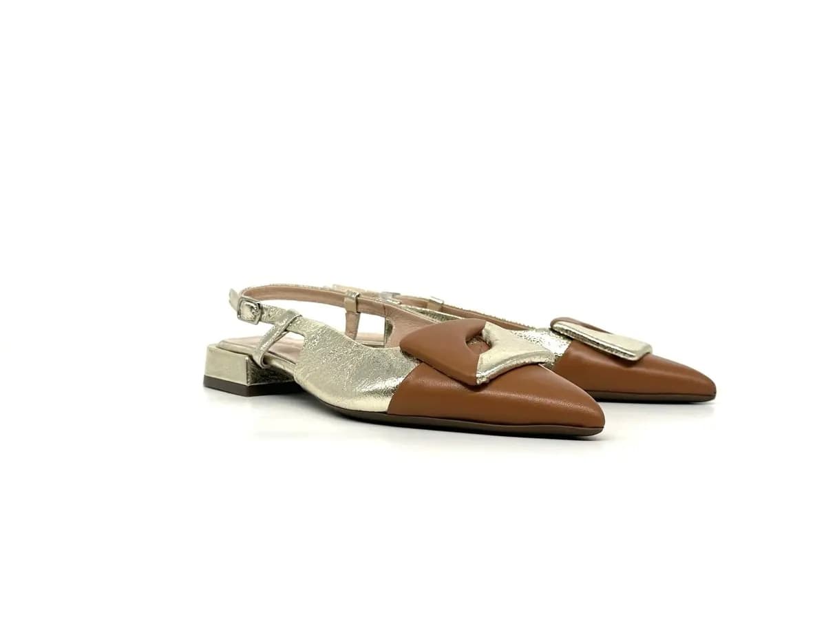 Chanel donna Daphne in pelle cuoio e platino con punta affusolata - 2