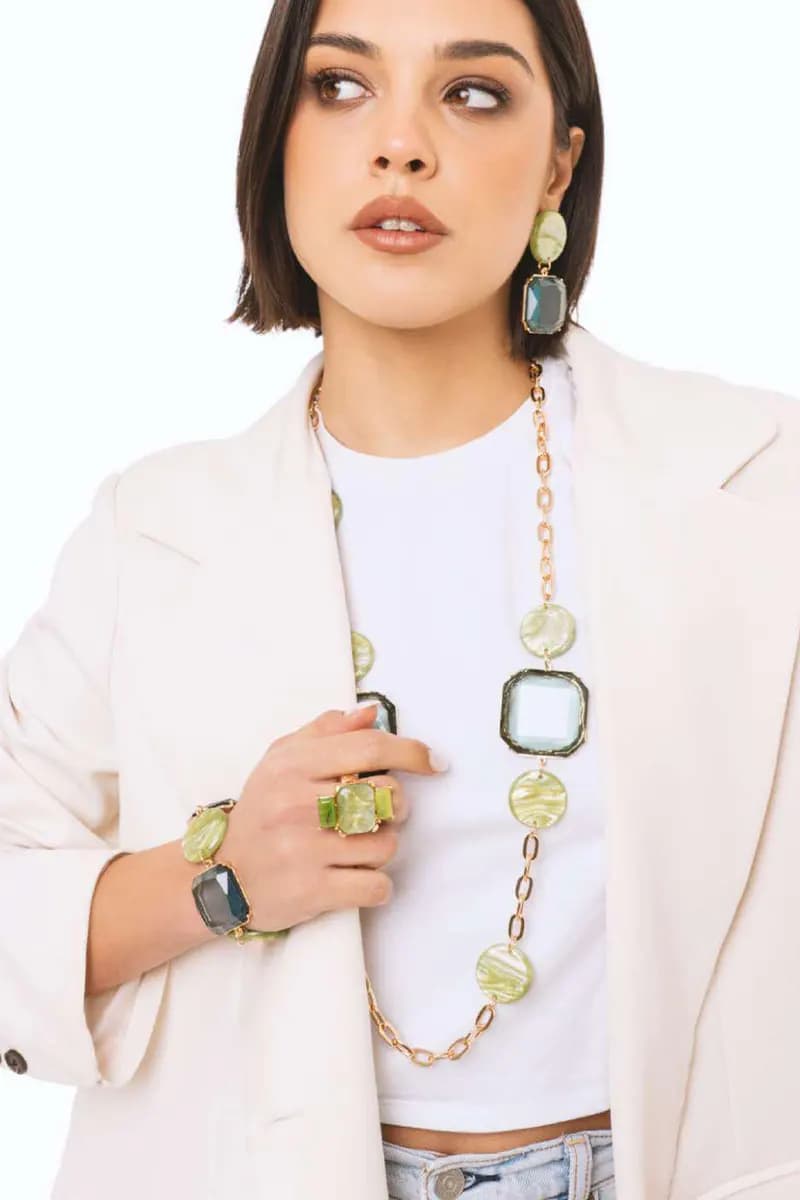 Orecchini pendenti con pietre in acrilico | MYA ACCESSORIES - 3