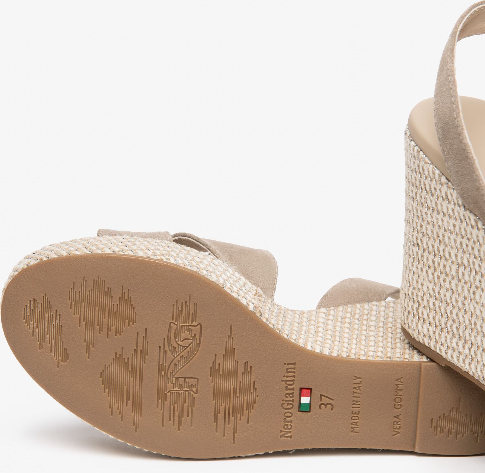 Nero Giardini sandali donna in camoscio col creta E616020D451 - 4
