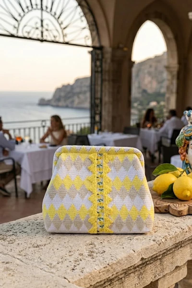 Maxi pochette fantasia con ricamo e chiusura a scatto | PHO Firenze - 4