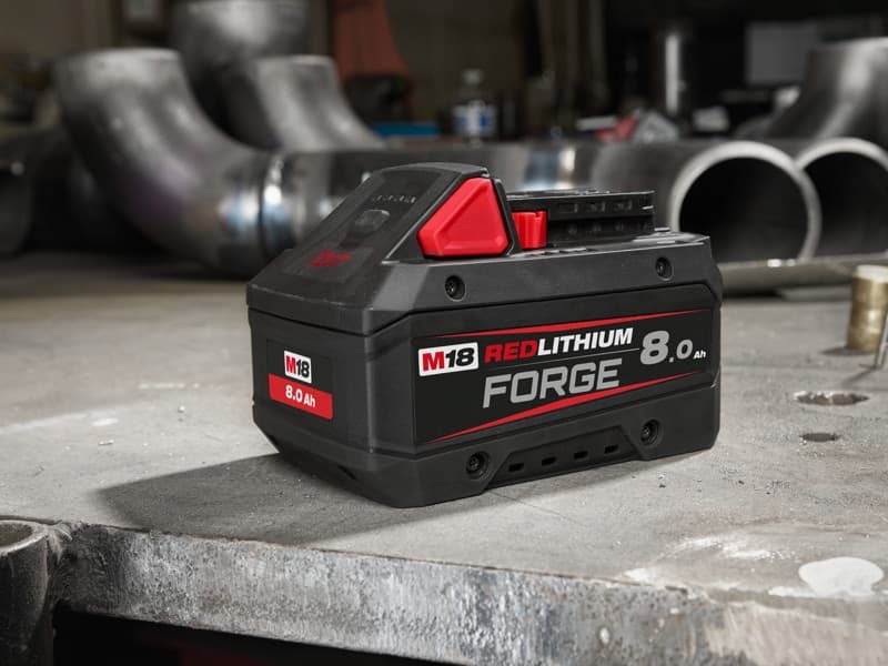 BATTERIA ENERGY KIT M18 FORGENRG-802 2 batterie 8Ah+ carica 'MILWAUKEE' - 3