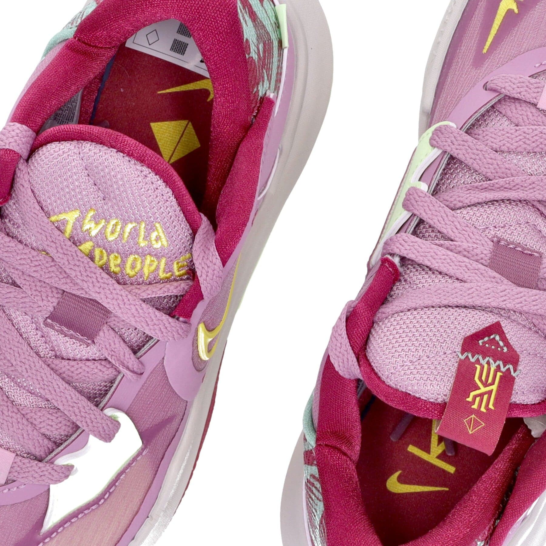 NIKE NBA Scarpa Basket Uomo Kyrie Low 5 Orchid/yellow Strike/light Bone - 9