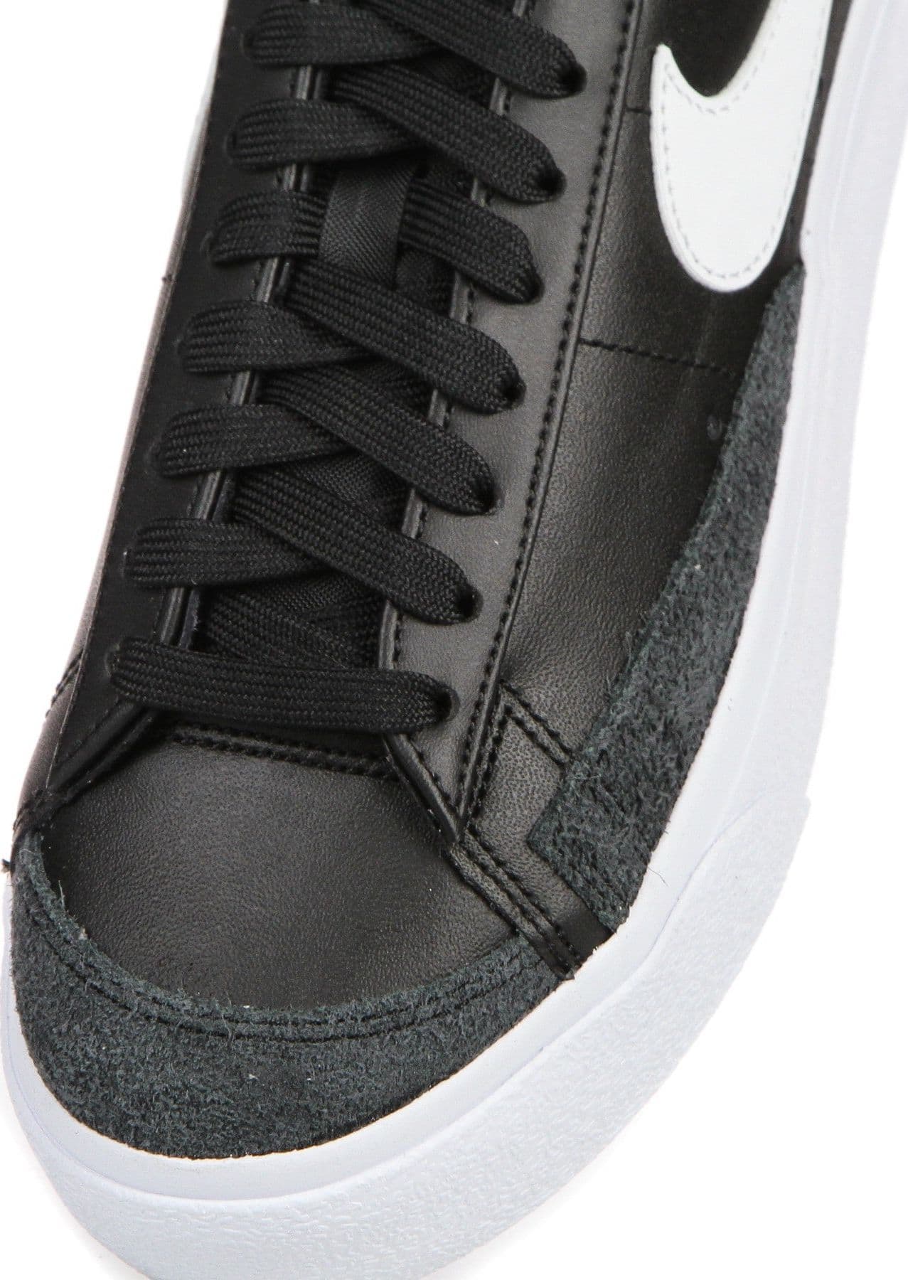 Nike Scarpa Bassa Donna W Blazer Low Platform Black/white/black/black - 11