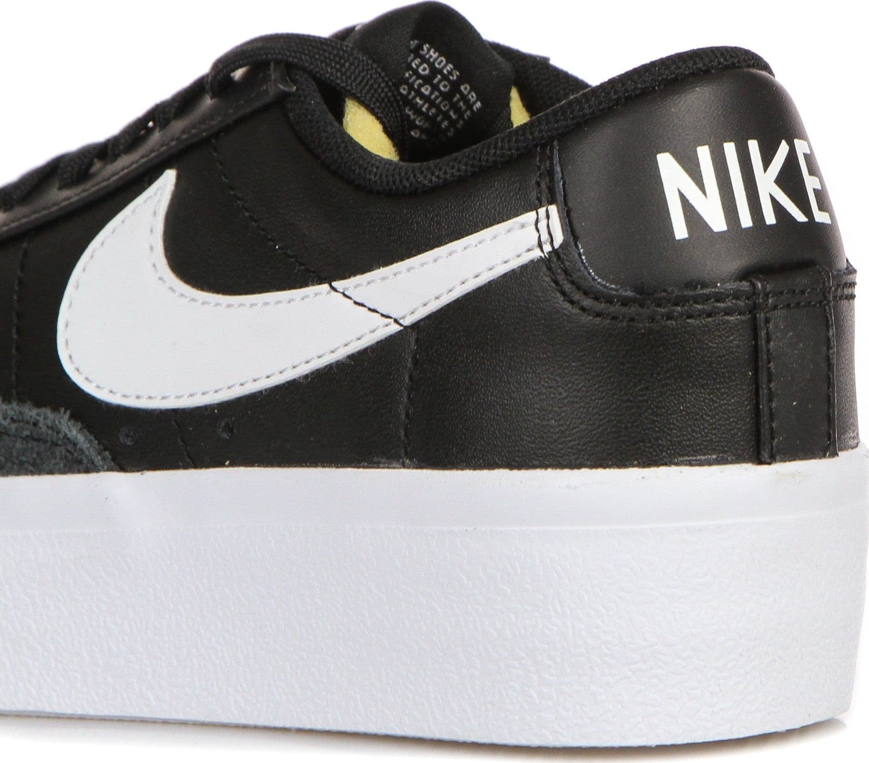 Nike Scarpa Bassa Donna W Blazer Low Platform Black/white/black/black - 12