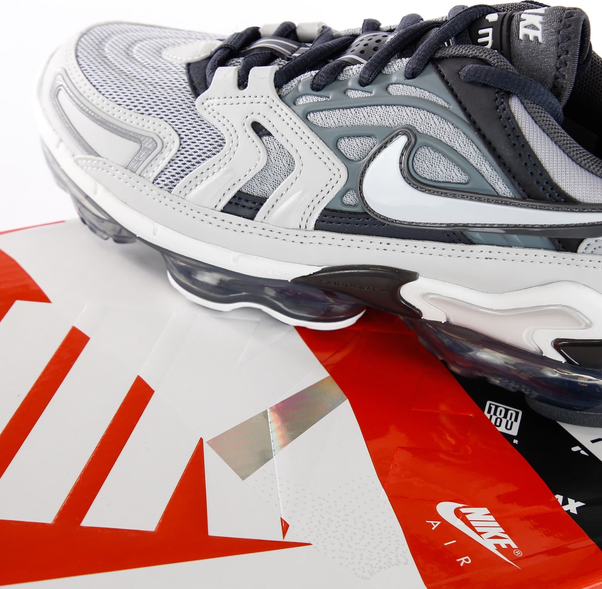 Nike Scarpa Bassa Uomo Air Vapormax Evo Wolf Grey/white/anthracite/dark Grey - 12
