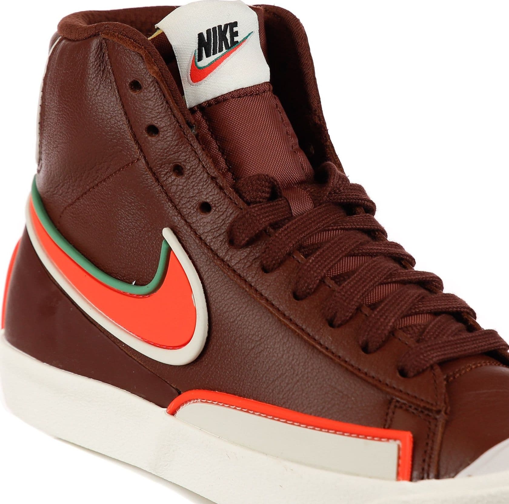 Nike Scarpa Alta Uomo Blazer Mid 77 Infinite Bronze Eclipse/bright Crimson/light Bone - 12