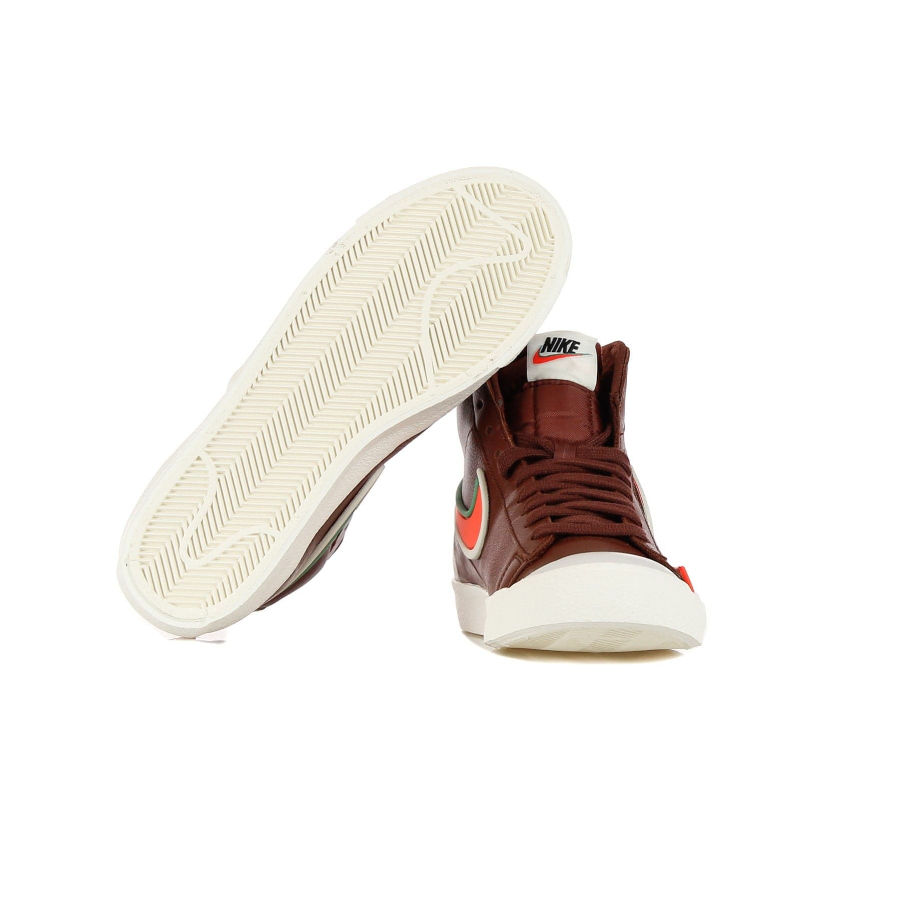 Nike Scarpa Alta Uomo Blazer Mid 77 Infinite Bronze Eclipse/bright Crimson/light Bone - 9