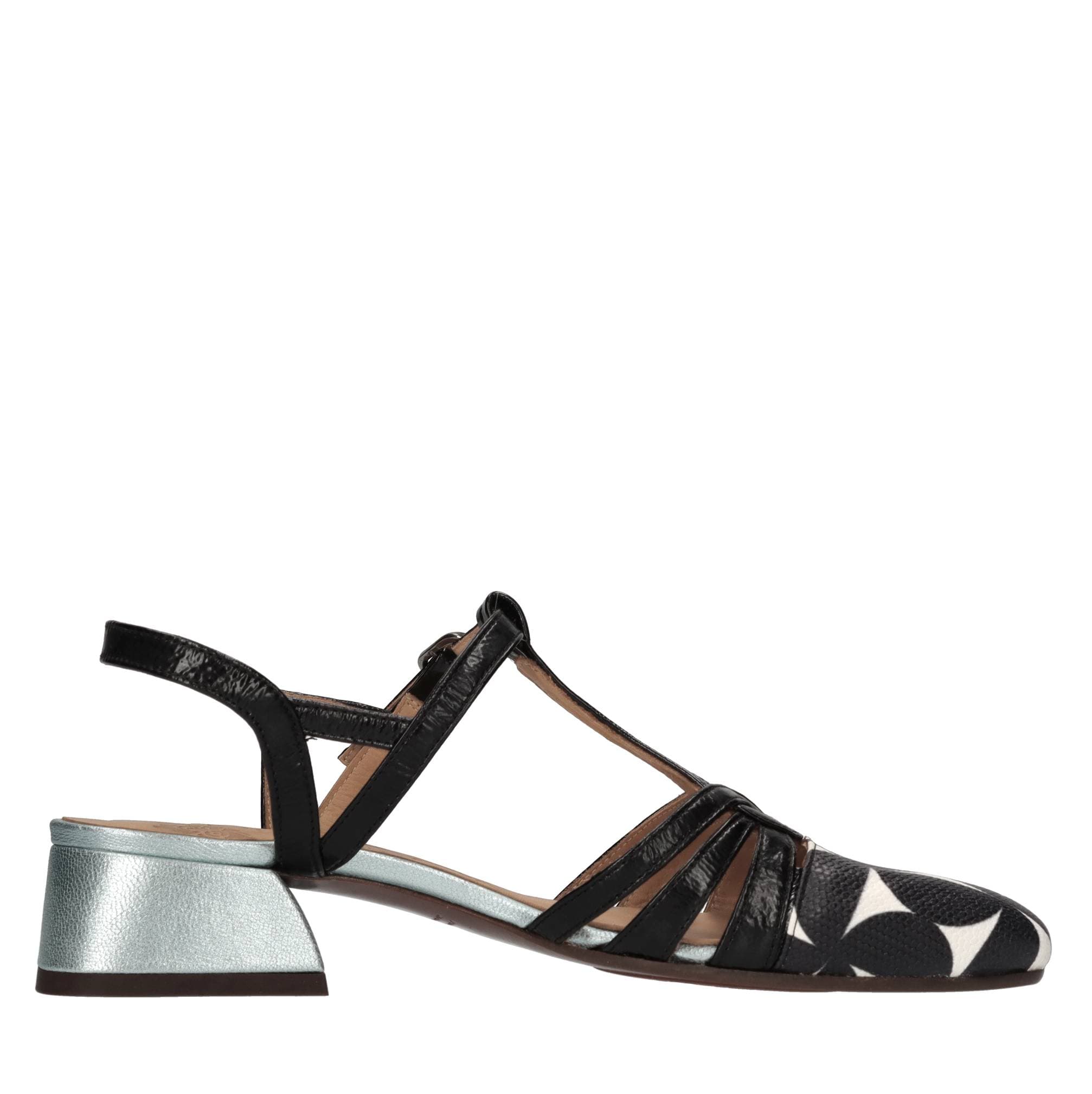 Chie Mihara  Scarpe con Tacco Nero - 3