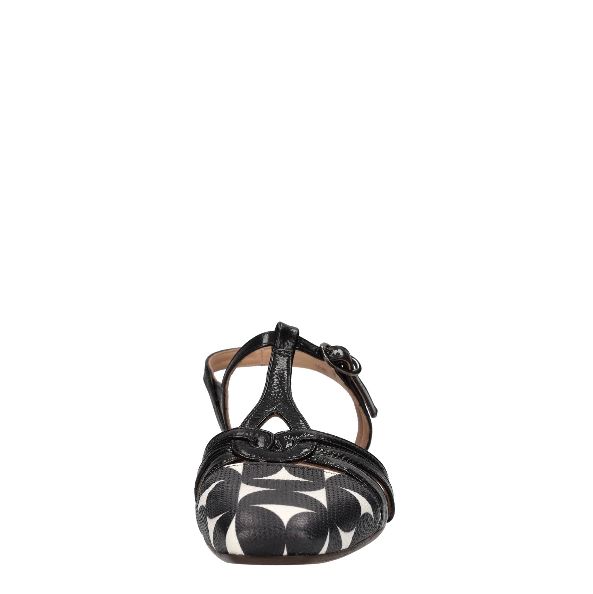 Chie Mihara  Scarpe con Tacco Nero - 4
