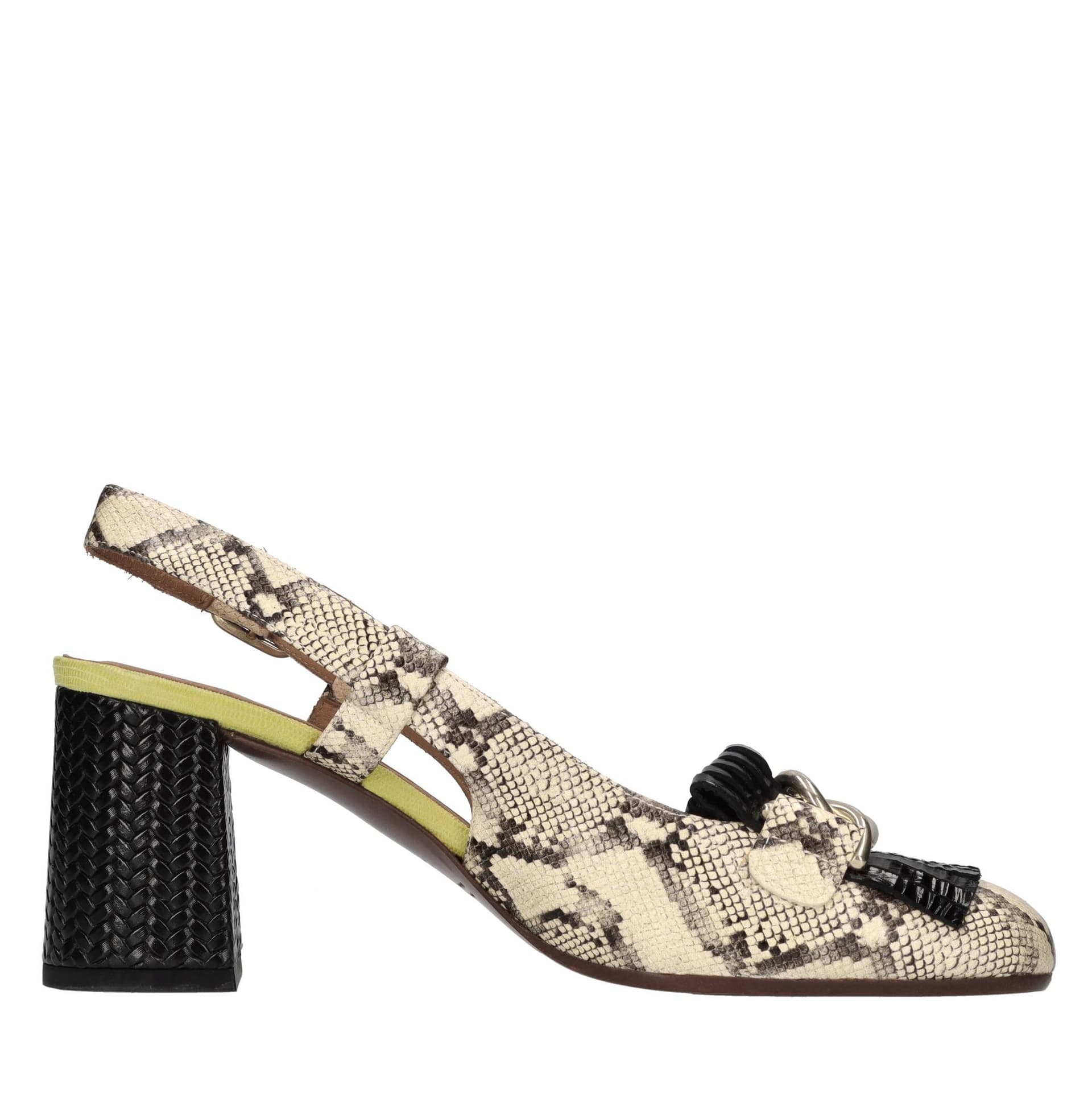 Chie Mihara  Scarpe con Tacco Beige - 3