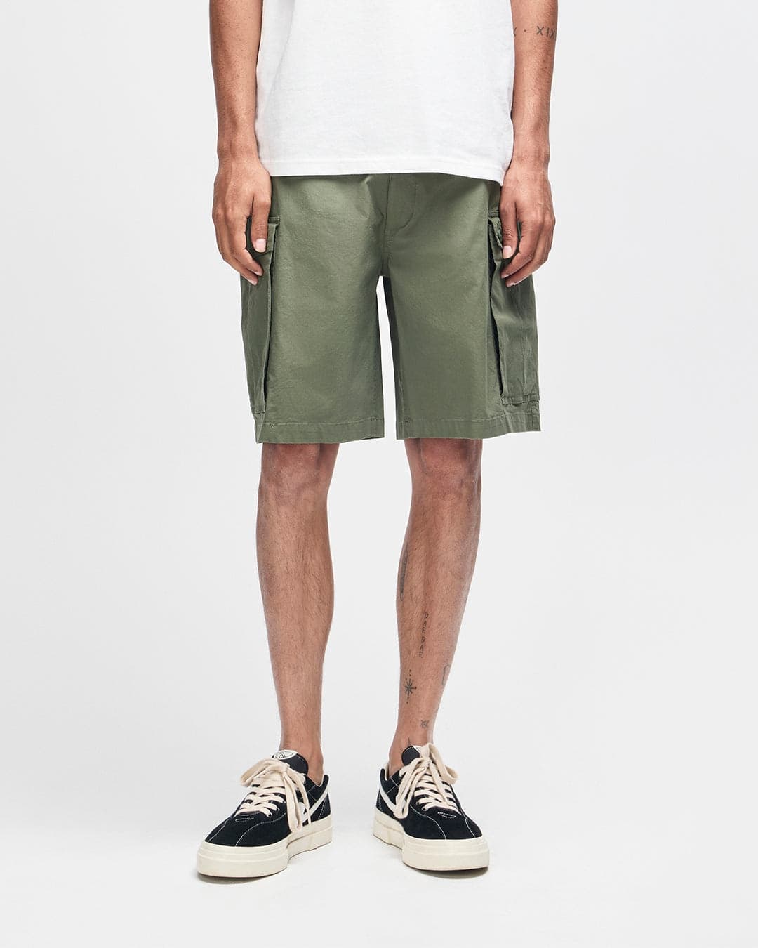 DEUS EX MACHINA Power Short - 3