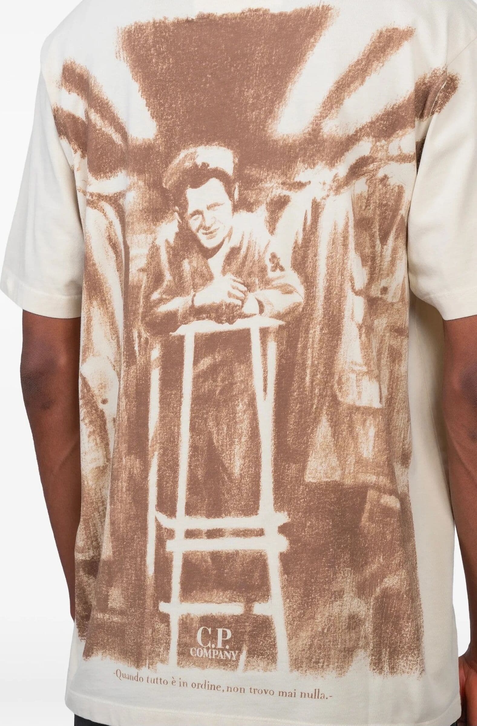 C.P. Company  - T-Shirt C.P Beige da Uomo - 3