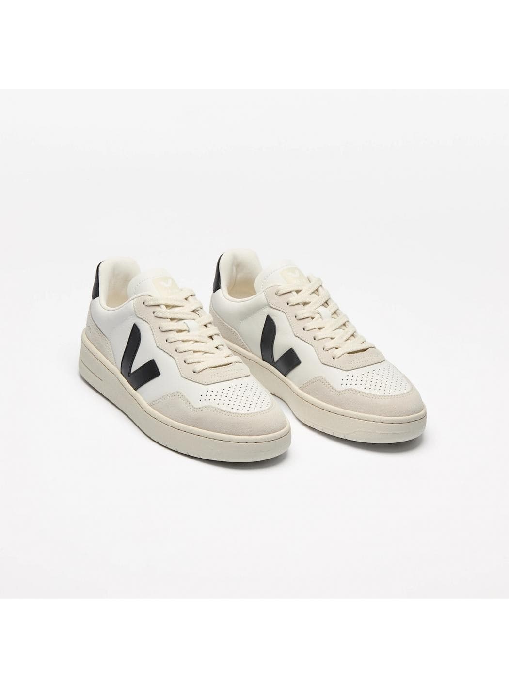 VEJA V-90 O.T. Leather - 3