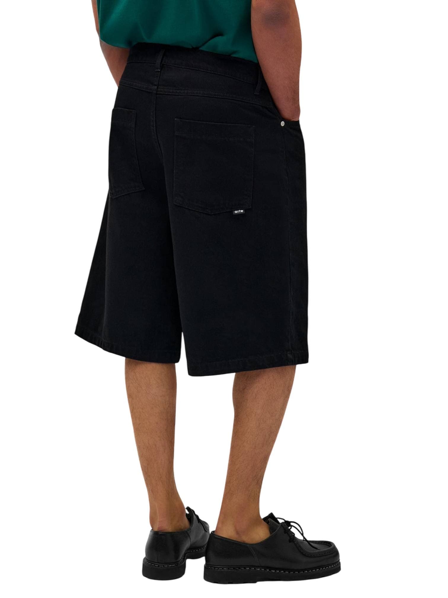 ARTE ANTWERP Arte Antwerp Belt detail shorts di jeans - black - 5