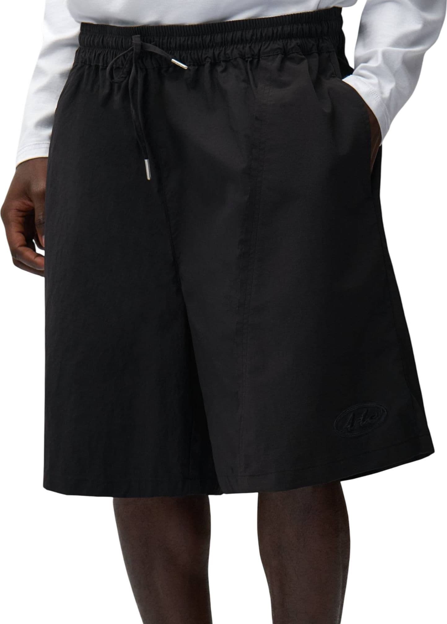 ARTE ANTWERP Arte Antwerp Distorted shorts pantaloncini corti in nylon leggero con elastico in vita - black - 5