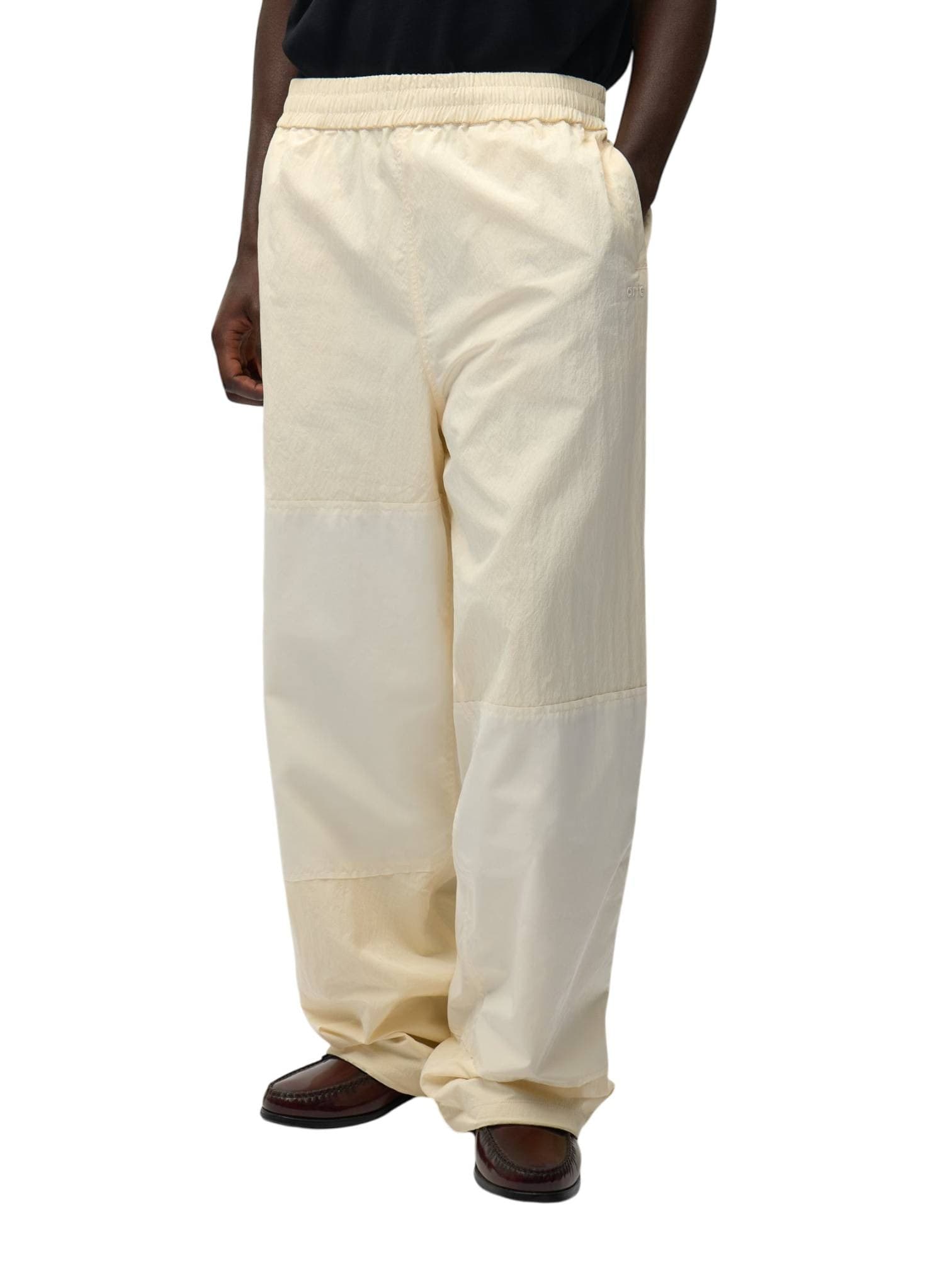 ARTE ANTWERP Arte Antwerp Squared Track Pants pantaloni tecnici in nylon - cream - 2