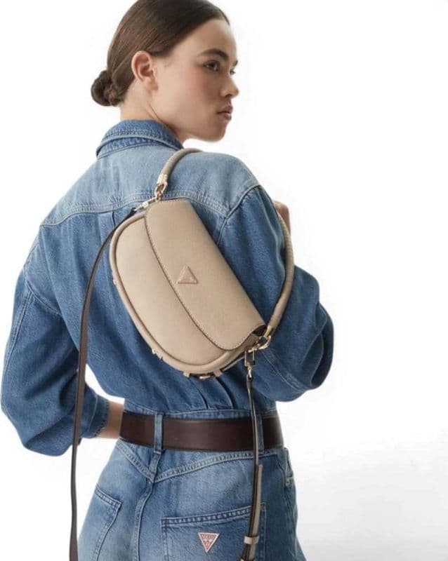 GUESS Guess Borsa a Spalla Danya Flap Donna Taupe in Materiale Sintetico con Patta e Logo Frontale - 3