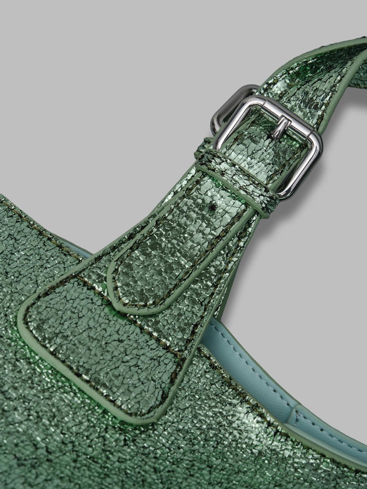 ESSENTIEL ANTWERP hurry faux leather shopper - 100% polyurethane lining: 100% polyester hardware: 100% zinc alloy made in china - 3