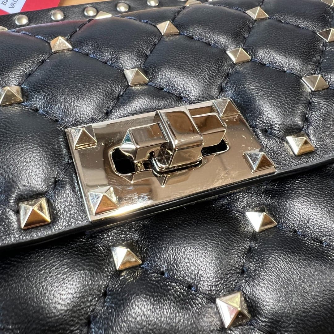 Valentino Garavani  Borsa a tracolla Rockstud spike in Pelle colore Nero - 4